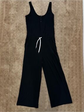 Vuori Black Sleeveless Wide-Leg Jumpsuit with White Drawstring